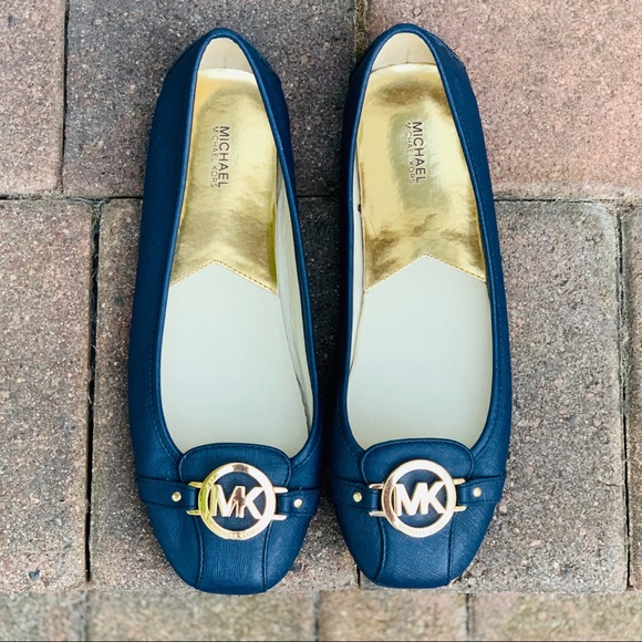 michael kors flats size 11